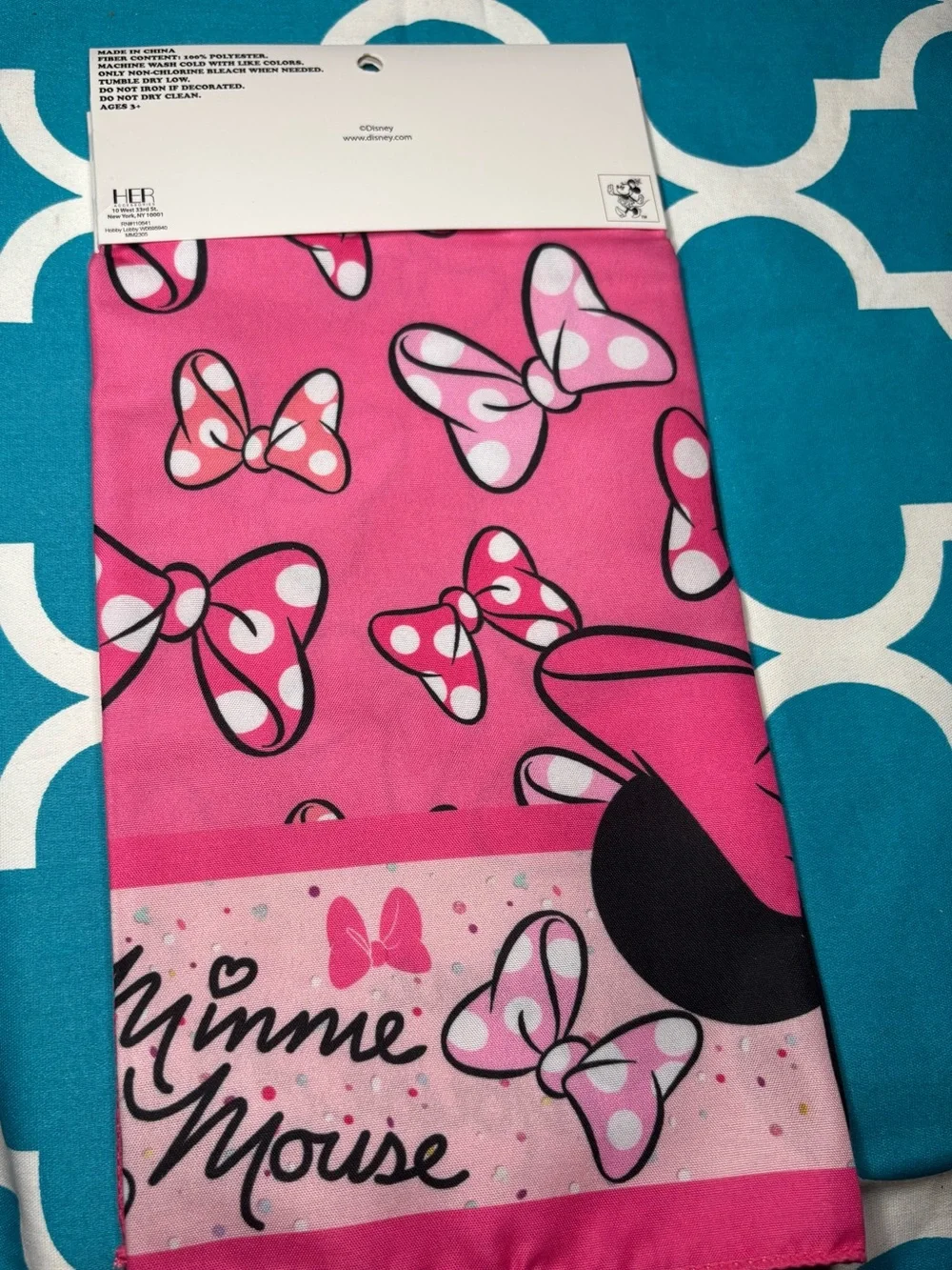 New Disney Minnie Mouse Pink Polka Dot Bow Scarf 21” x 21”